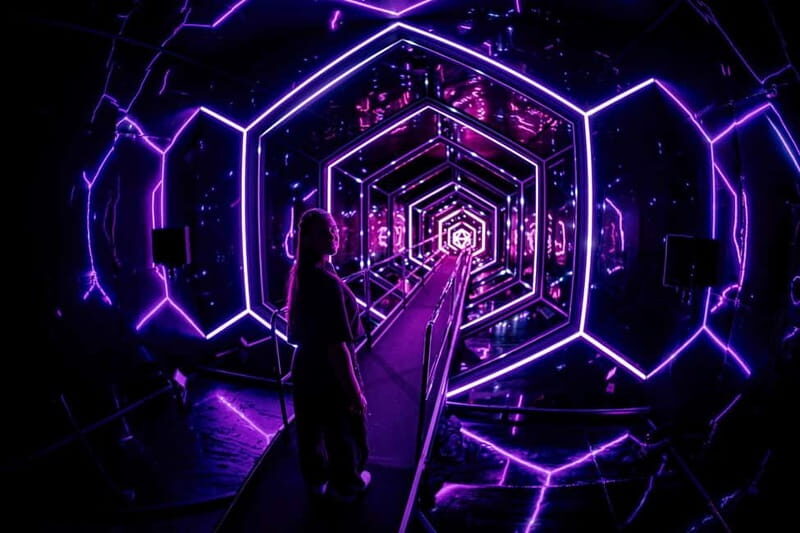 AMAZE Amsterdam: Immersive Audiovisual Experience - The practical rules: what you can’t bring and why it matters