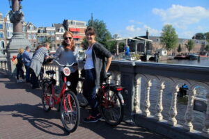 Amsterdam: 1/3-Hour or Full-Day Bike Rental with Lock - 3 hours vs a full day: how far you can actually go