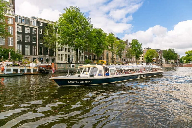 Amsterdam: 75 Minute City Canal Cruise with Audio Guide - Snackbox on Board: Sweet and Savory Comfort for 75 Minutes