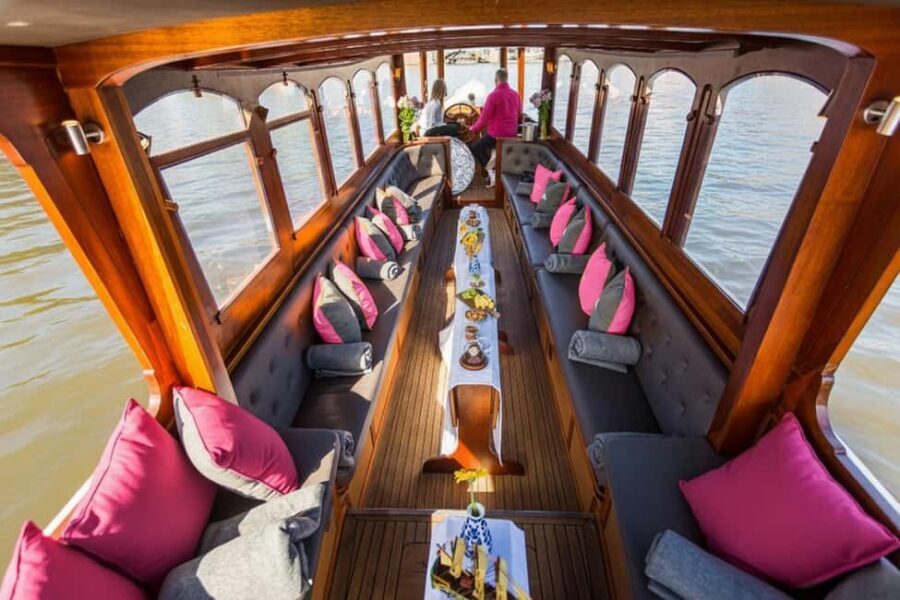 Amsterdam: 90 min Cruise with Local Guide & Unlimited Drinks - Who This Cruise Fits Best (And Who Should Skip)