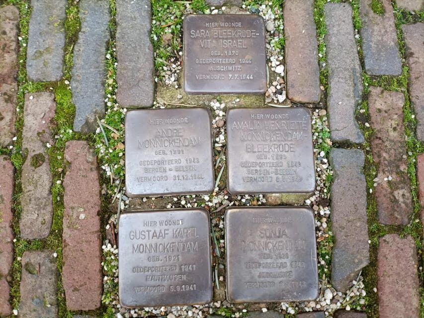 Amsterdam: Anne Frank Guided Small Group Walking Tour - Finishing outside the Anne Frank House: the best kind of anticlimax