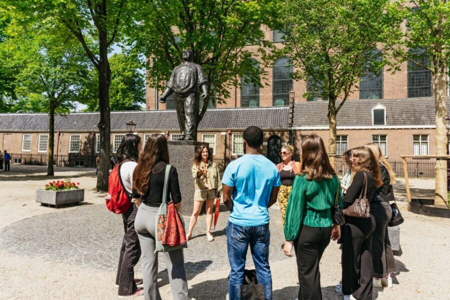 Amsterdam Anne Frank: Small-Group Walking Tour & Local Guide - A 2-Hour Walk That Puts Anne Frank in Amsterdam Context