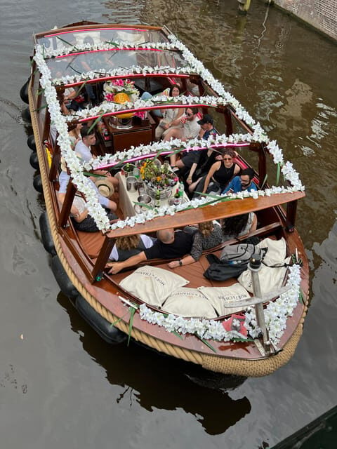 Amsterdam: Boat Tour with Optional Unlimited Drinks - Luxury canal time on the Enterprise boat