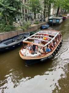 Amsterdam: Boat Tour with Optional Unlimited Drinks - Unlimited beer and wine, plus disco mood lighting