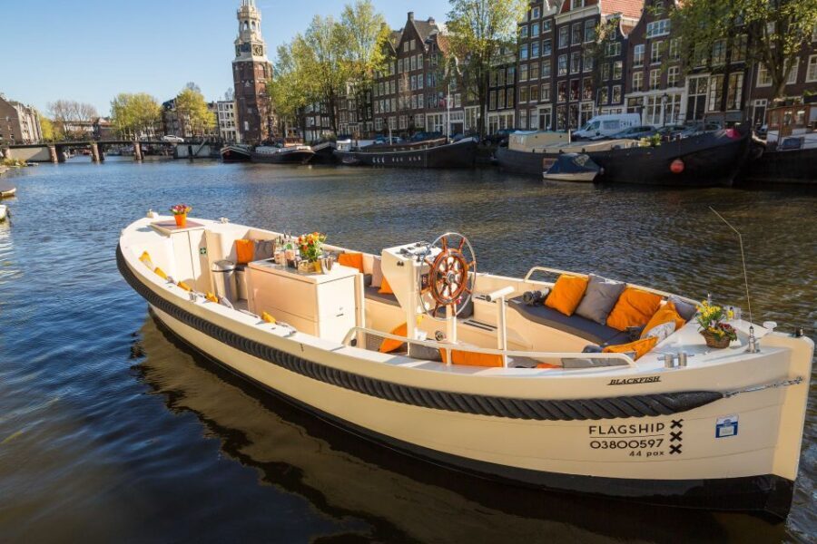 Amsterdam: Canal Belt Private Beer Boat Tour - Key points to know before you board