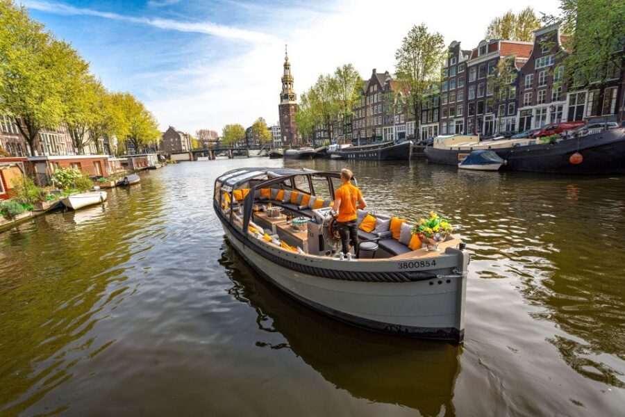 Amsterdam: Canal Belt Private Beer Boat Tour - Price and value: is $235 per person worth it?
