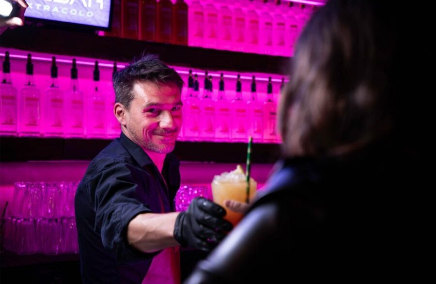Amsterdam: Canal Cruise and Entrance to Xtracold Icebar - The 3 Included Drinks: What They Add to the Value