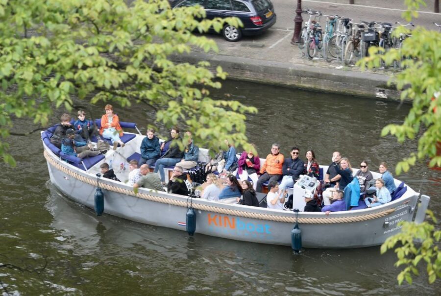 Amsterdam: Canal Cruise in Open Boat with Drink Option - Where this cruise fits best in an Amsterdam itinerary