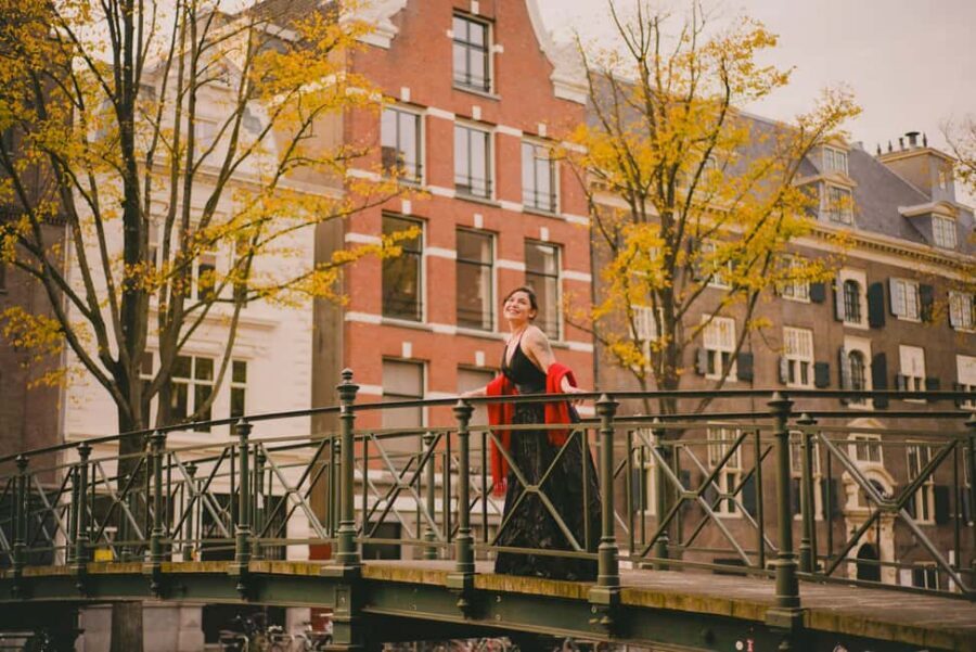Amsterdam Canal, Tulip, Windmill Photoshoot | Custom Request - Amsterdam Canal, Tulip, Windmill Photoshoot: why this format works