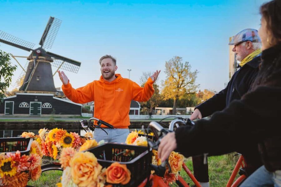 Amsterdam: Cheese Tasting, Windmill & Countryside Bike Tour - A 3-hour Amsterdam to Waterland escape by bicycle