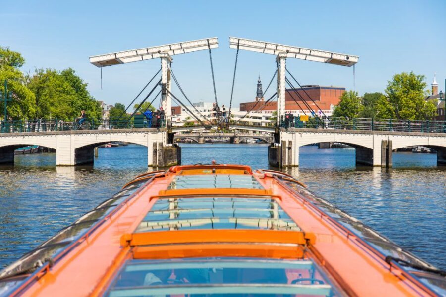 Amsterdam: City Centre Canal Cruise including Audioguide - Key things to know before you board