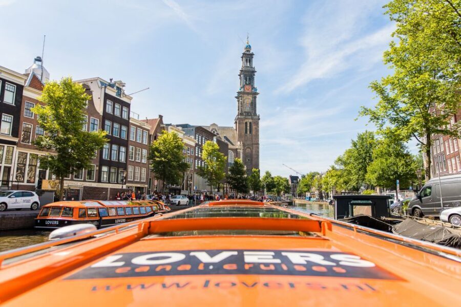 Amsterdam: City Centre Canal Cruise including Audioguide - Heated boat comfort and timing: how to avoid wasting time at check-in