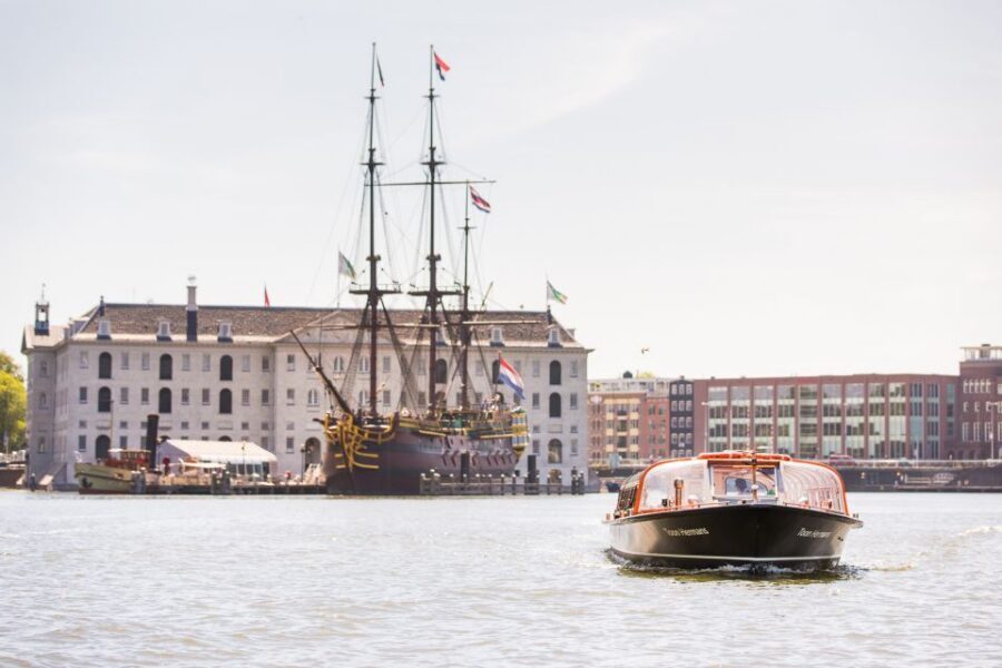 Amsterdam Combo: Madame Tussauds and Canal Cruise - Skip the line at Madame Tussauds, Dam 20