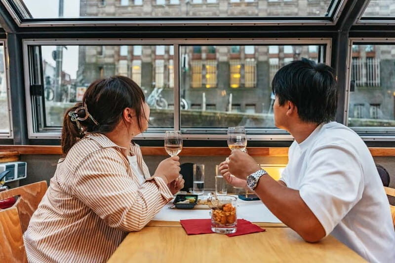 Amsterdam: Cozy Cheese & Wine Cruise Tasting Experience - Practical tips to make your cruise better