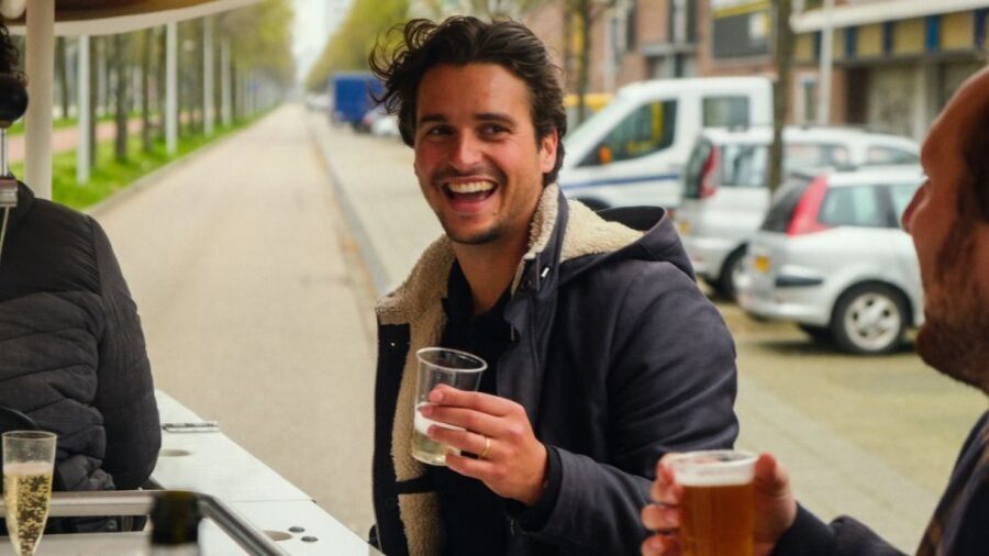 Amsterdam: Dutch Beer Bike Blast Tour with Onboard Bar - What You’re Really Paying For: Bike Rental, Beer, and a Driver-Guide