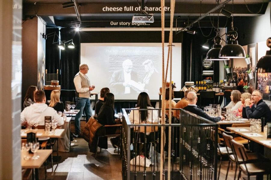 Amsterdam: Dutch Cheese Tasting Experience with Wine - Your Gouda lineup: five cheeses and what you should watch for