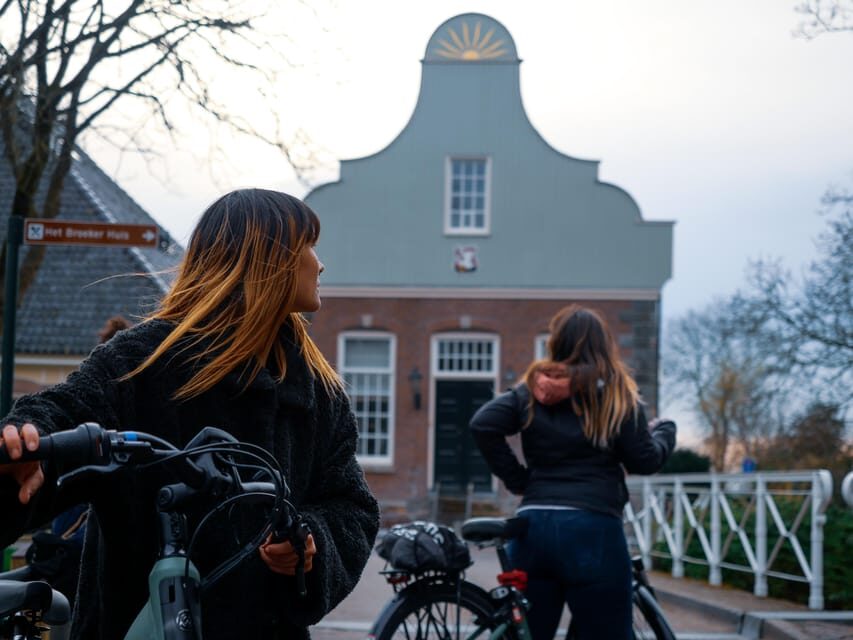 Amsterdam: Dutch Countryside E-Bike with Cheese & Clogs - Dikes, canals, and riding below sea level