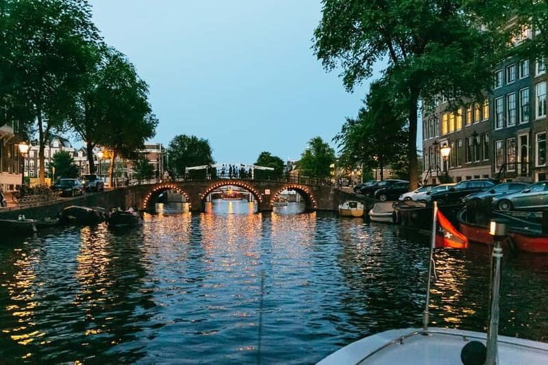 Amsterdam: Evening Cruise with Optional Wine and Snacks - Haarlemmersluis to Amsterdam Centraal: the city edge meets the water