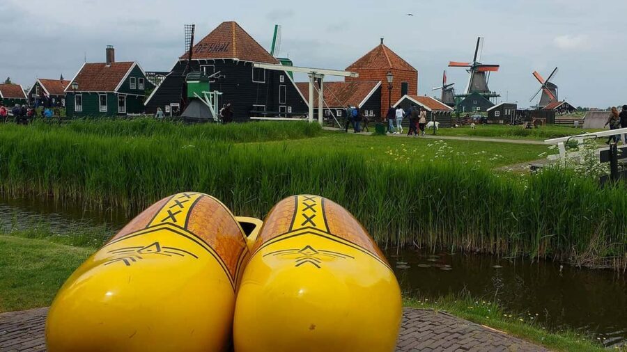 Amsterdam: Experience Zaanse Schans Windmills & Cheese Farm - How long you really have: schedules, time pressure, and best timing