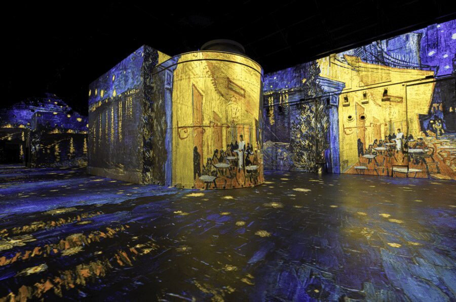Amsterdam: Fabrique des Lumières Dutch Masters Ticket - Best for you if you like art with tech (and can handle rules)