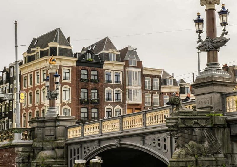 Amsterdam: German Canal Cruise with Unlimited Drinks Option - Finding the boat at BoatNow by DoubleTree Hilton