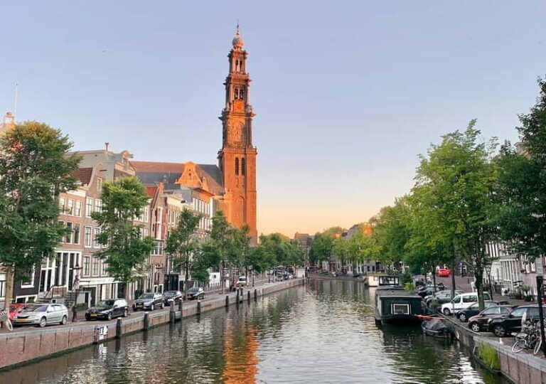 Amsterdam: German Canal Cruise with Unlimited Drinks Option - The modern electric boat: cosy, calm, and practical