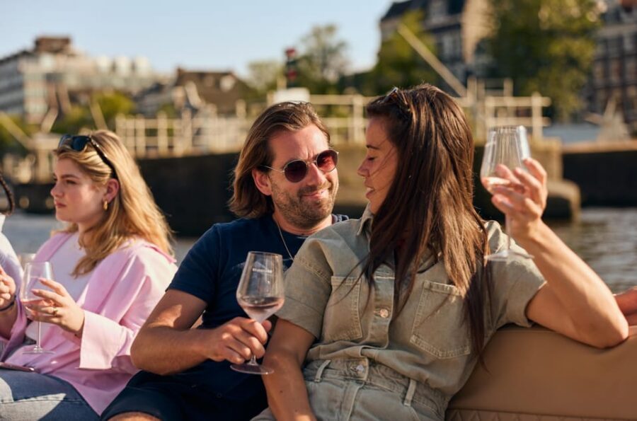 Amsterdam: German Guided Canal Cruise with on Board Bar - Price Check: Is $25 Good Value for This Canal Cruise?