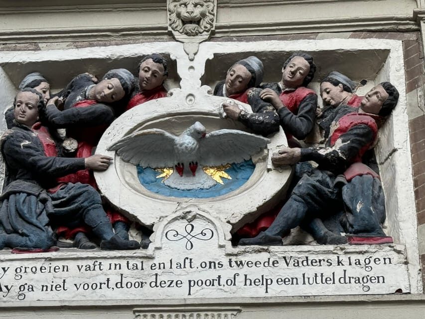 Amsterdam: Ghost Walking Tour and Dark History - Spooksteeg: When the City Narrows Into Legend
