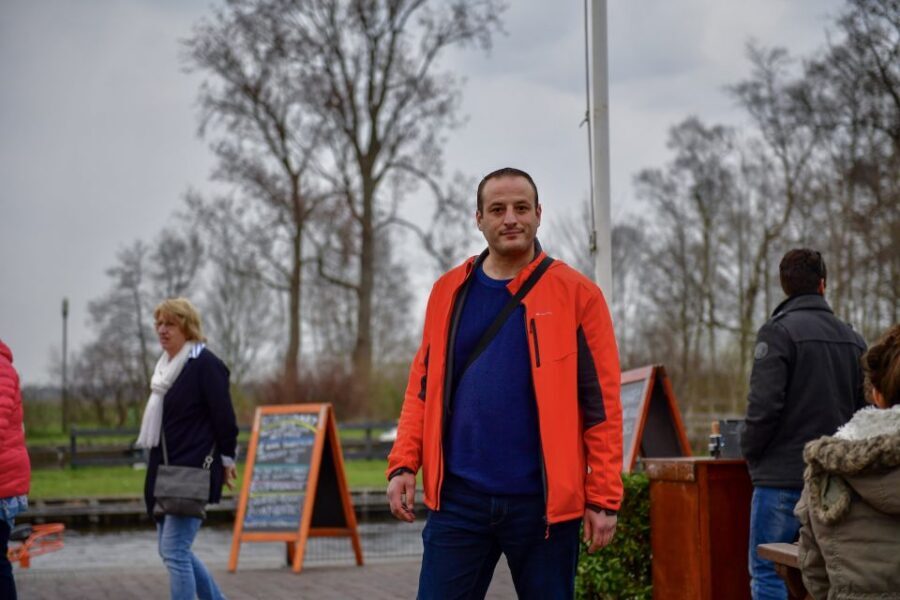 Amsterdam: Giethoorn and Zaanse Schans Windmills Day Tour - Free time in Giethoorn: how to spend it well