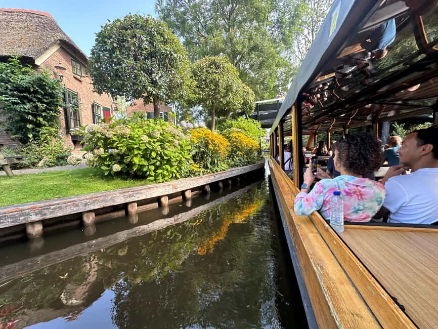 Amsterdam: Giethoorn Day Trip, with several guided options - Henri Willig cheese tasting: a quick cultural stop that actually fits