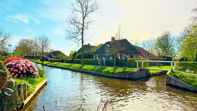 Amsterdam: Giethoorn & Zaanse Schans Small Group Day Trip - Practical Tips for a Smooth Day in Dutch Windmill Country