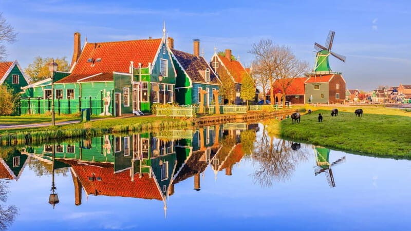 Amsterdam: Giethoorn & Zaanse Schans Small Group Day Trip - Cheese Farm Tastings and the Clog Workshop: Food and Feet