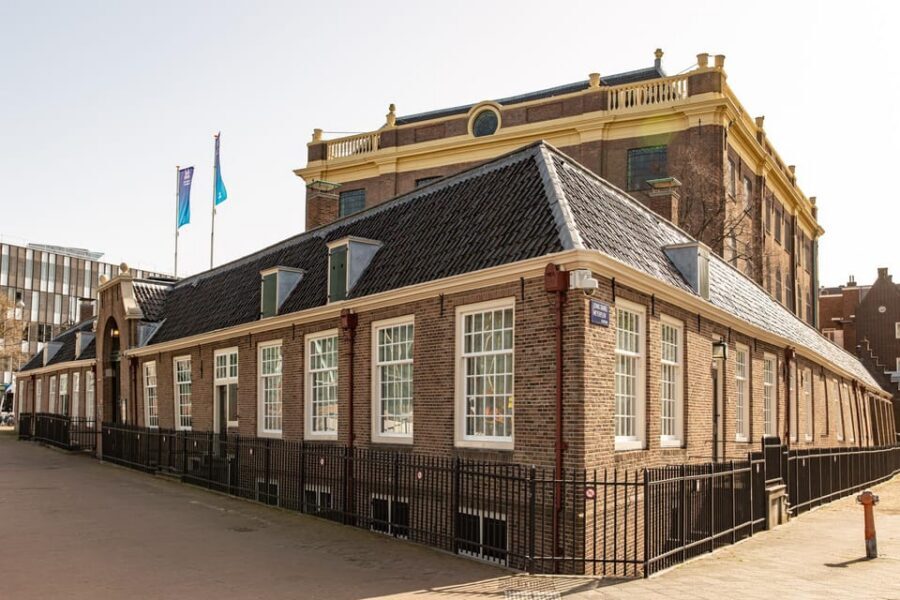 Amsterdam: Guided Anne Frank Small-Group Walking Tour - Auschwitz Memorial in Wertheimpark: broken mirrors and the sky