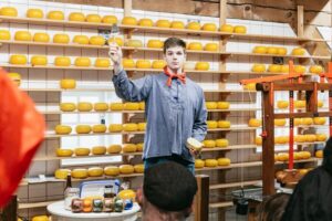 Amsterdam: Guided Zaanse Schans, Windmills & Cheese Tour - Price and Logistics: Why $22 Can Make Sense