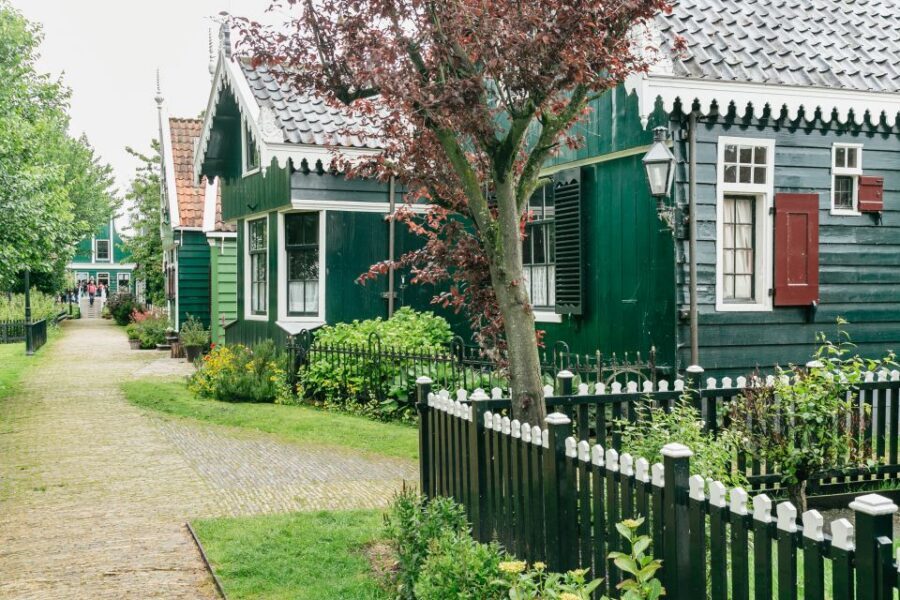 Amsterdam: Guided Zaanse Schans, Windmills & Cheese Tour - Optional Amsterdam Canal Cruise Voucher: When to Add It