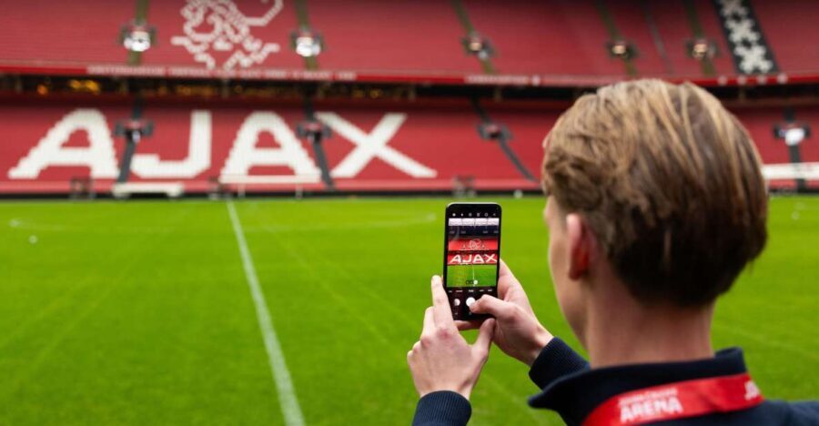 Amsterdam: Johan Cruijff ArenA Tour with Optional Guide - Dressing room access and the Ajax identity behind it