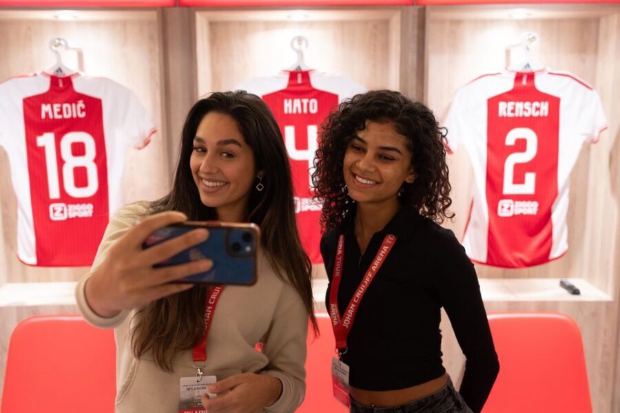 Amsterdam: Johan Cruijff ArenA Tour with Optional Guide - Timing, duration, and how to plan your day