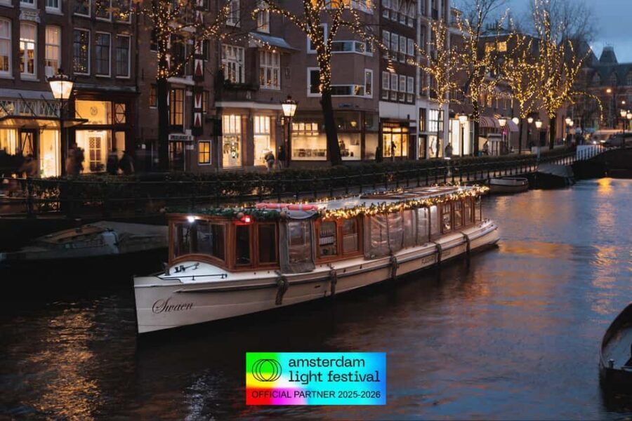 Amsterdam: Light Festival Heated Cruise + Unl Drinks & Snack - Who should book this cruise (and who should consider a different plan)