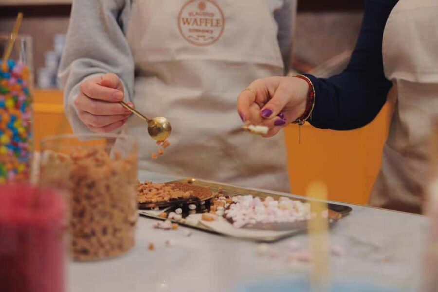 Amsterdam: Make your own Dutch Stroopwafel Workshop - What you actually learn about stroopwafels (not just how to decorate)