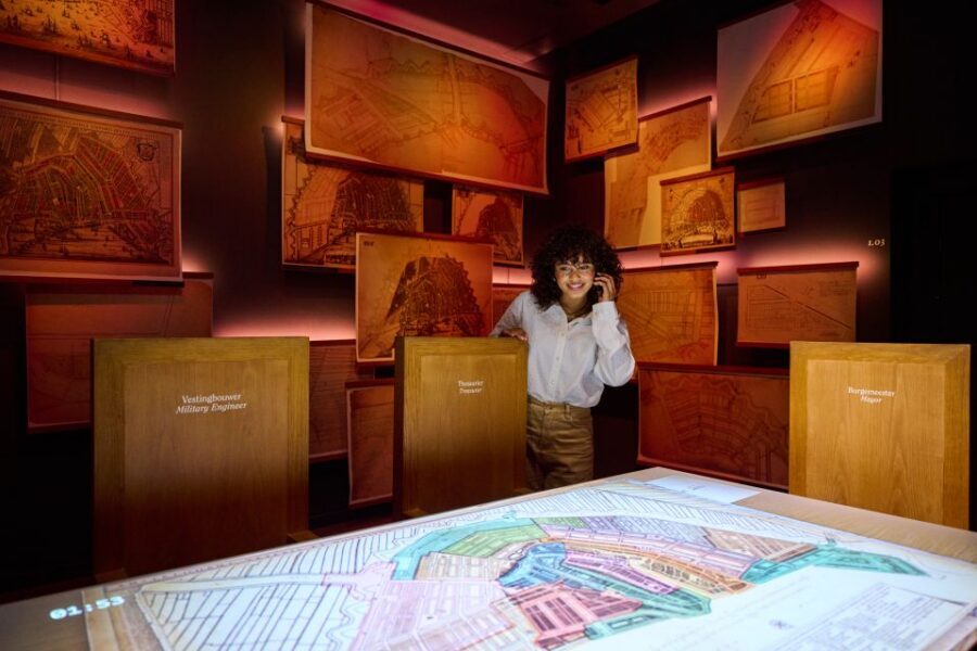 Amsterdam: Museum of the Canals Ticket with Audio Guide - Museum of the Canals: why a 17th-century canal house feels different