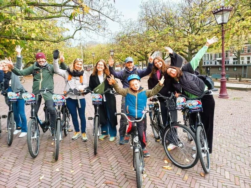 Amsterdam: Off the Beaten Path Bike Tour in French - Price and value: why $43 feels reasonable here
