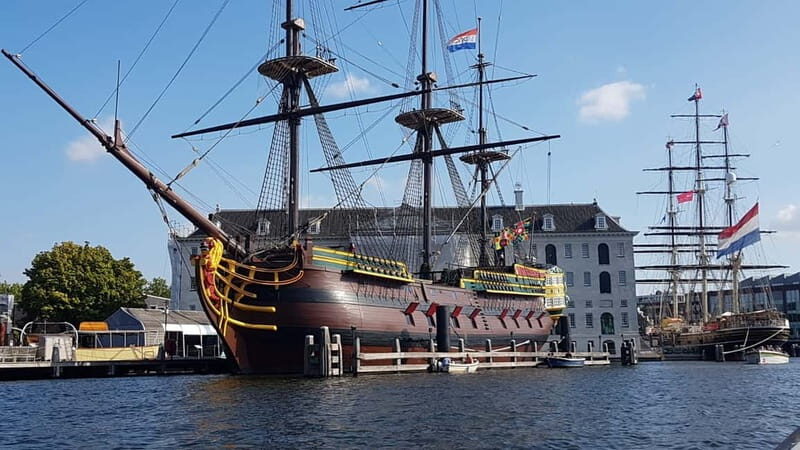 Amsterdam: Off the Beaten Path Bike Tour in French - A French off-the-beaten-path Amsterdam ride that actually changes your perspective
