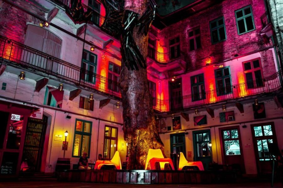 Amsterdam: Original Pub Crawl Party with VIP Entrance - Quick take: what makes this Amsterdam VIP pub crawl feel like a shortcut