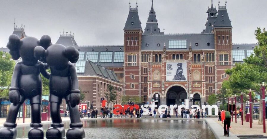 Amsterdam: Private Walking Tour with a Local - Why a private local walk beats another Amsterdam checklist