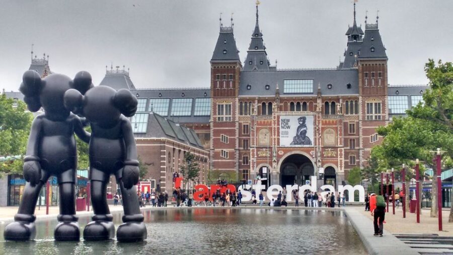 Amsterdam: Private Walking Tour with a Local - Time on your feet: choosing 2, 3, or up to 6 hours