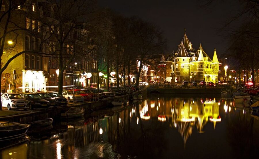 Amsterdam: Private Walking Tour with a Local - Price and value: is $64 per person fair?