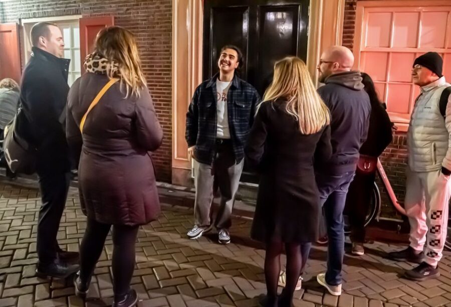 Amsterdam: Red Light District Exclusive Night Tour - Where you start and how to plan your first-night logistics