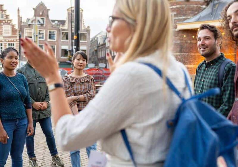 Amsterdam: Red Light District Tour in DE/EN/IT/ES/FR - Dam Square start: how this tour keeps you oriented fast