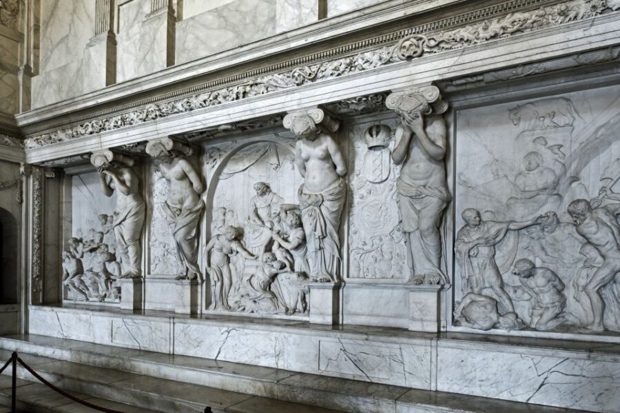 Amsterdam: Royal Palace Entry Ticket + Audio guide - Getting there by tram or metro: keep it simple