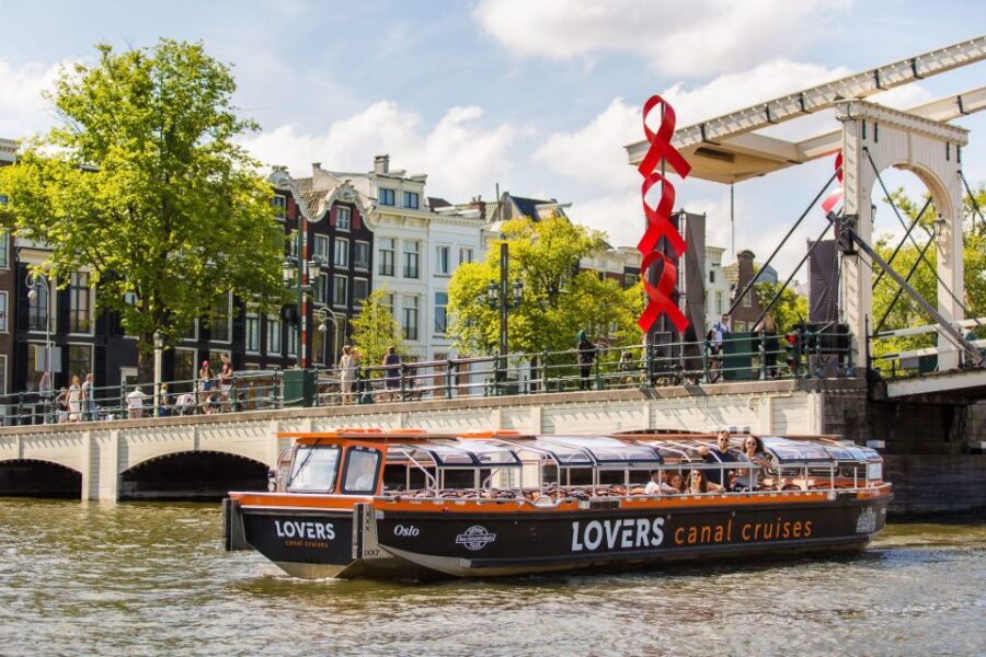Amsterdam: Semi-Open Canal Boat Cruise - Meeting point at Amsterdam Centraal: how to avoid the usual stress